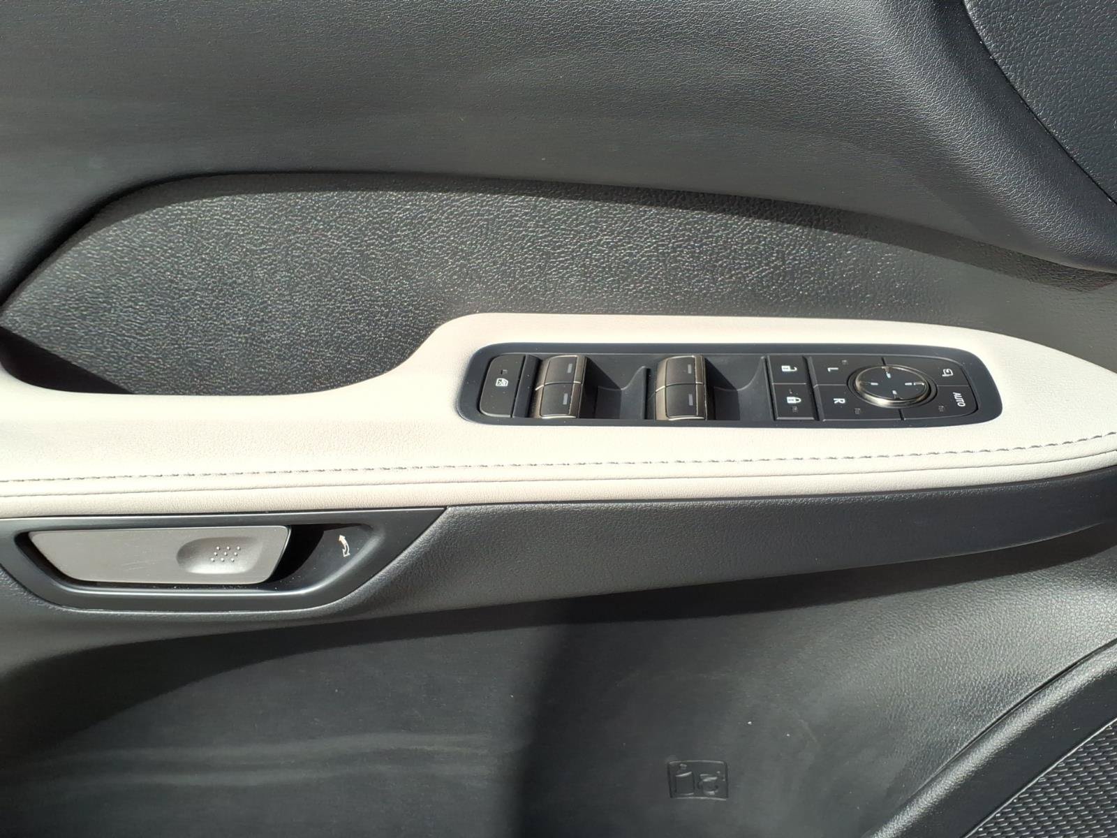 Used 2023 Lexus RX 350 Premium Plus w/ Accessory Package AWD/4WD image 11