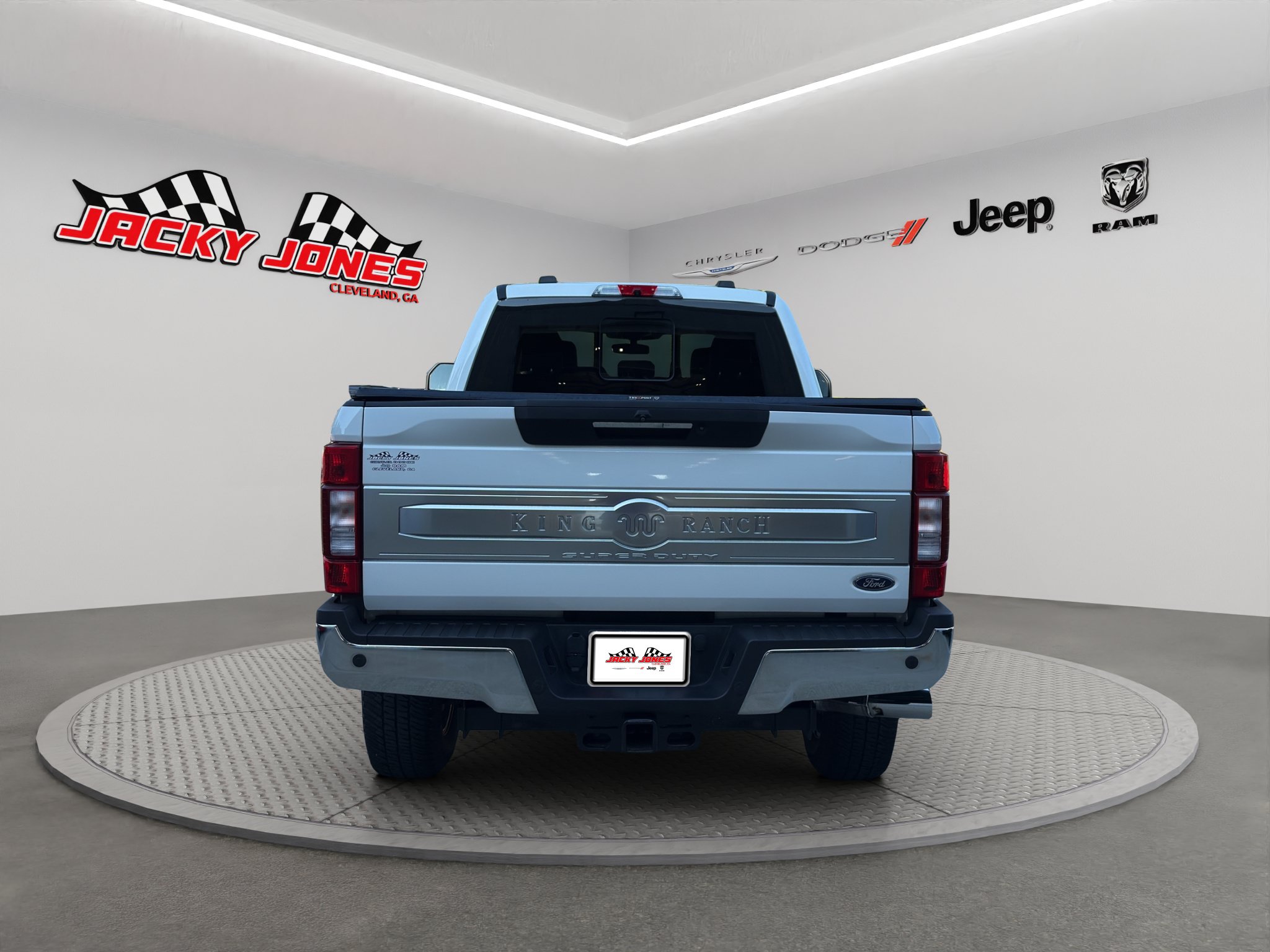 Used 2022 Ford F350 King Ranch w/ Chrome Package AWD/4WD image 7