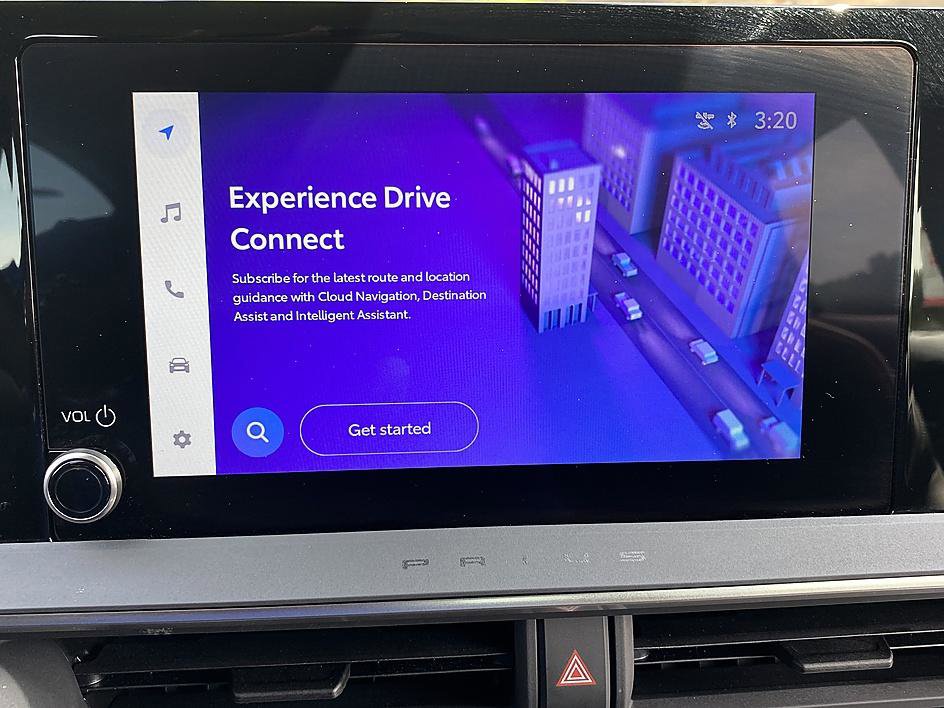 Used 2025 Toyota Prius XLE FWD image 14