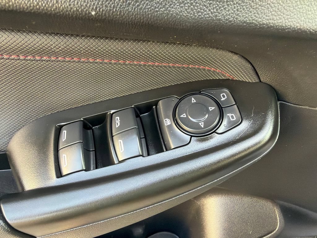 Used 2023 Chevrolet TrailBlazer RS w/ Convenience Package FWD image 24