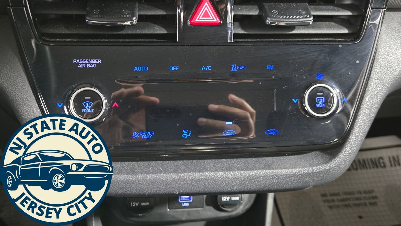 Used 2021 Hyundai Ioniq SE FWD image 14