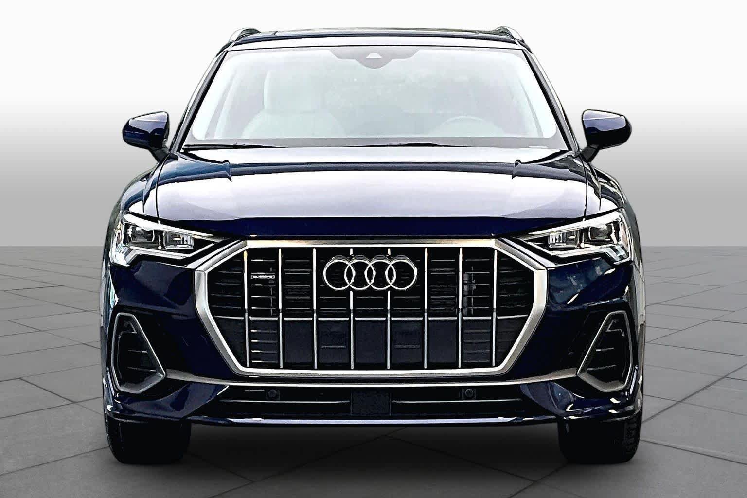 Certified 2024 Audi Q3 2.0T Premium w/ Convenience Package AWD/4WD image 4