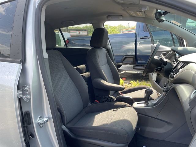 Used 2020 Chevrolet Trax LS w/ Tint and Cruise Package FWD image 27
