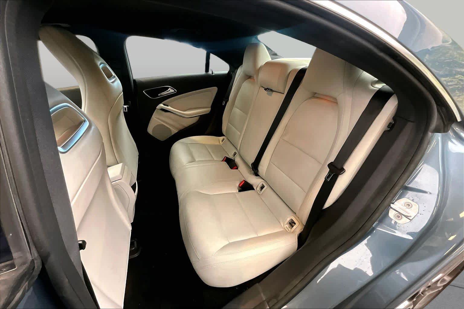 Used 2014 Mercedes-Benz CLA 250 image 18
