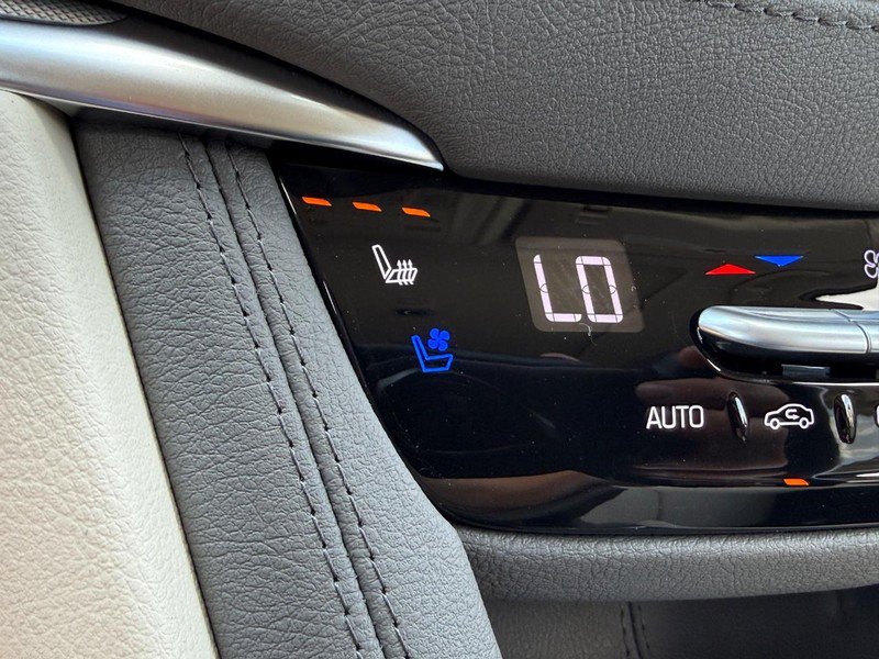 New 2026 Cadillac XT5 Premium Luxury w/ Driver Assist Package FWD image 16