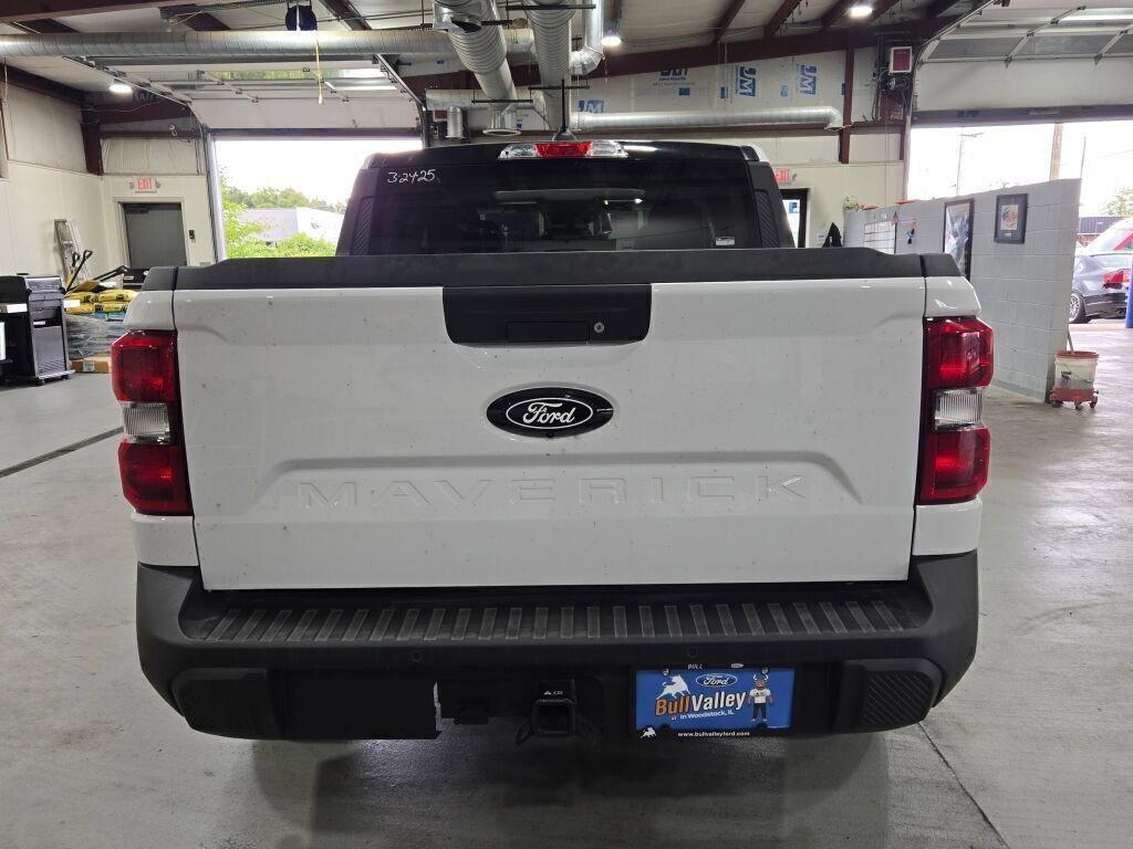 New 2025 Ford Maverick XLT w/ XLT Luxury Package image 16