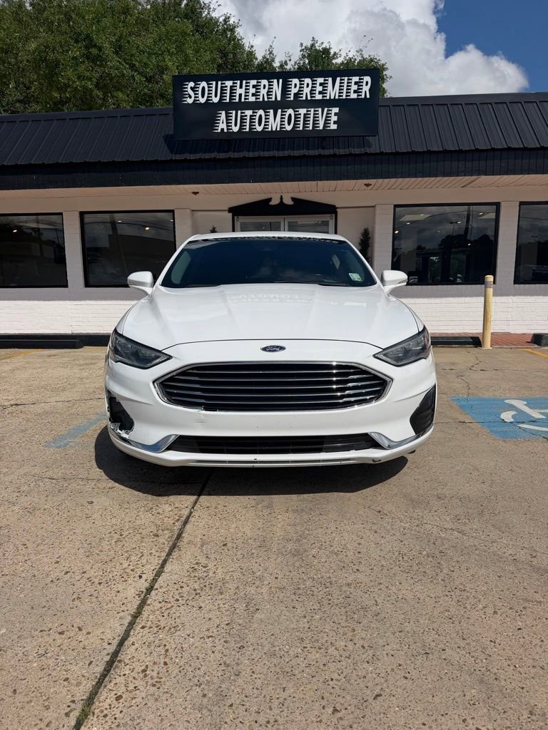Used 2019 Ford Fusion SEL FWD image 2