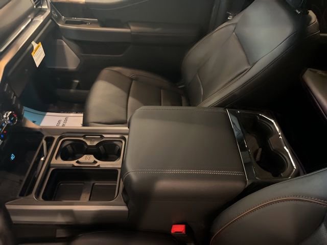 New 2026 Ford F350 Lariat w/ Black Appearance Package image 17