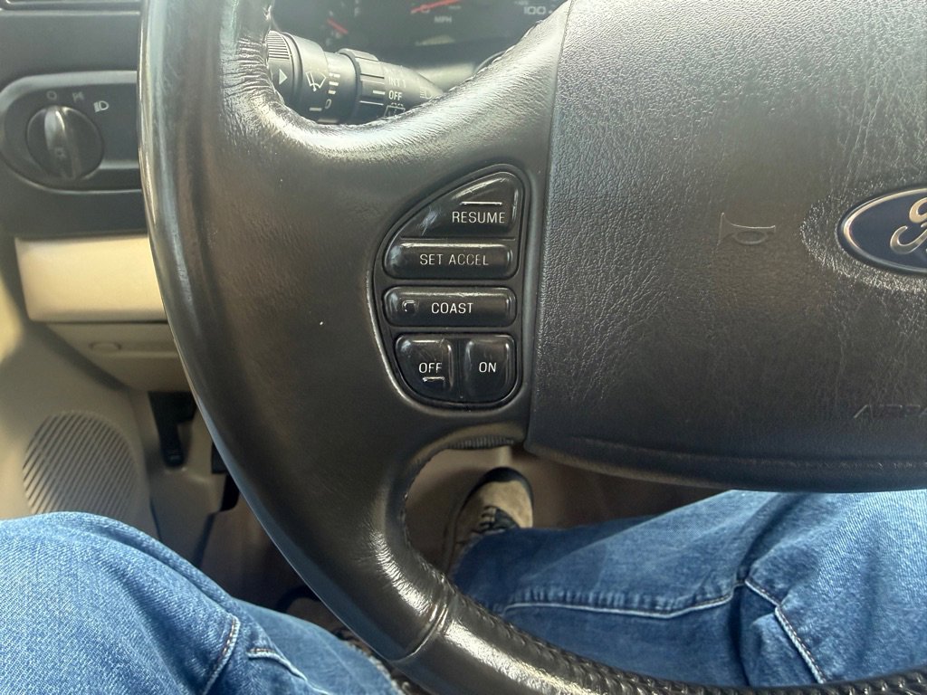 Used 2005 Ford Excursion Eddie Bauer image 33