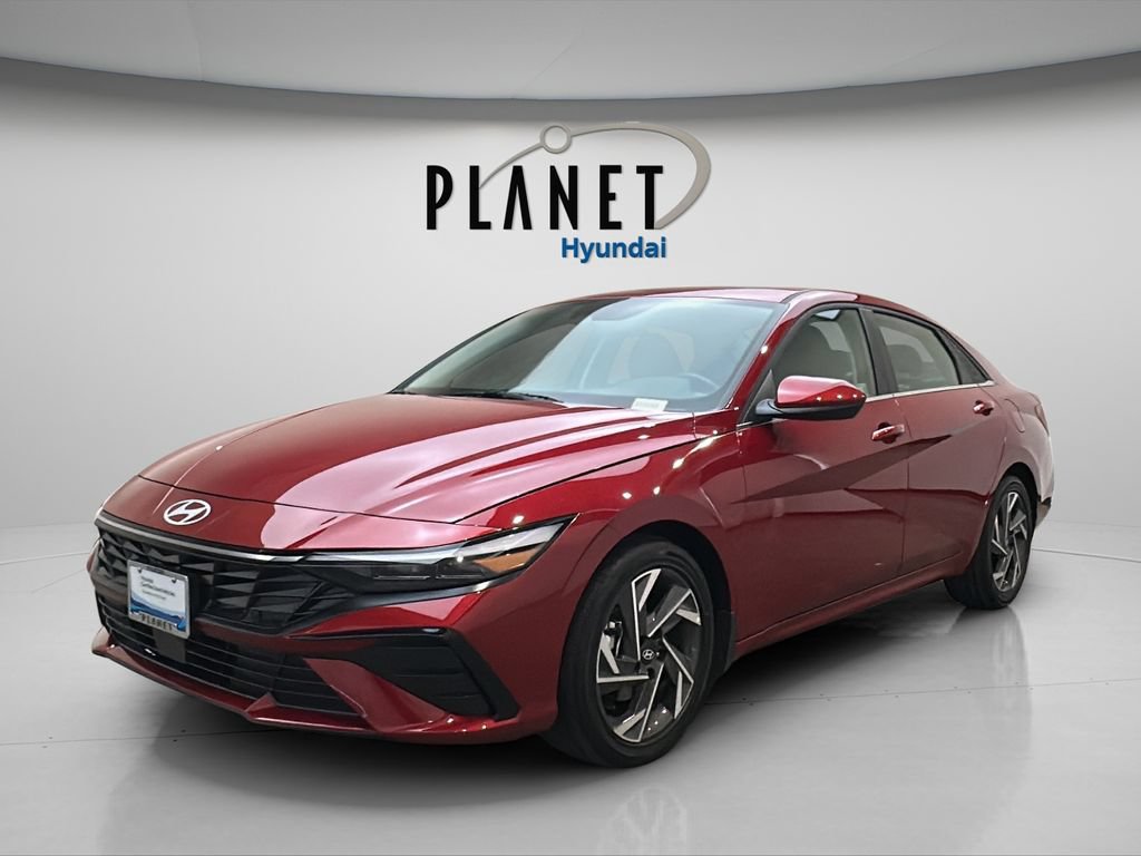 Certified 2025 Hyundai Elantra SEL FWD image 2