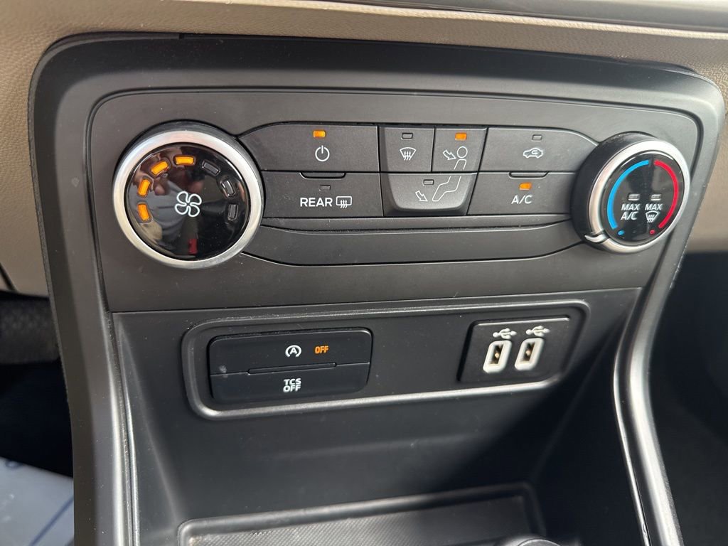 Used 2020 Ford EcoSport S image 32