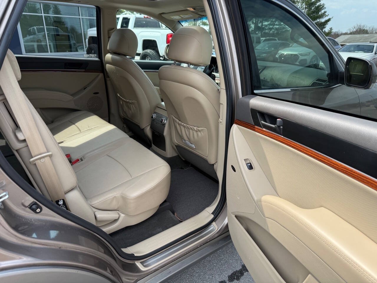 Used 2011 Hyundai Veracruz Limited AWD/4WD image 13