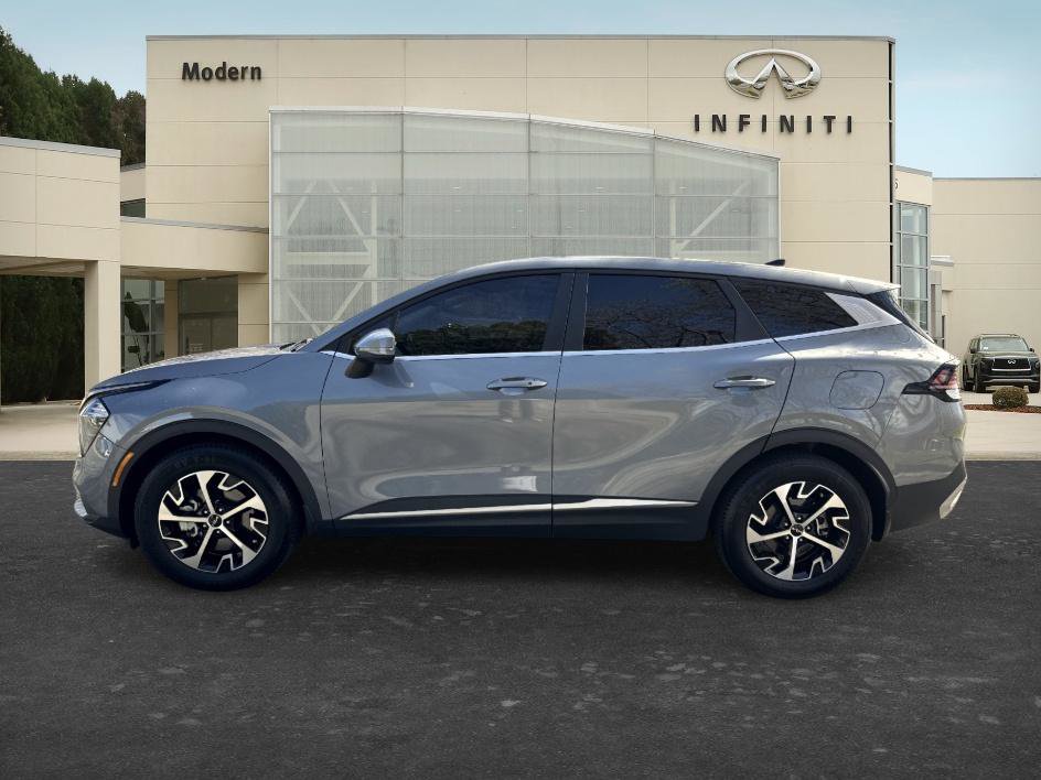 Used 2023 Kia Sportage EX image 7