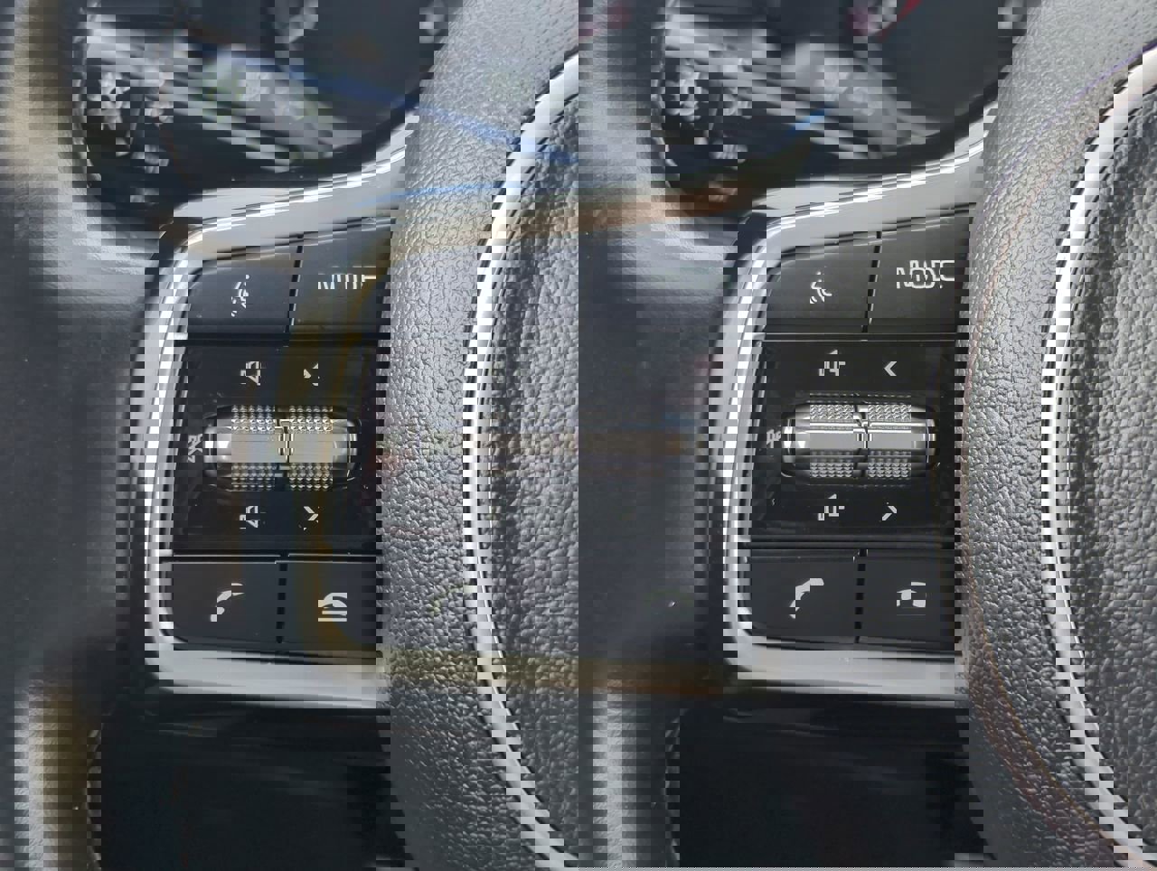 Used 2022 Kia Sorento S w/ Panoramic Sunroof Package image 25