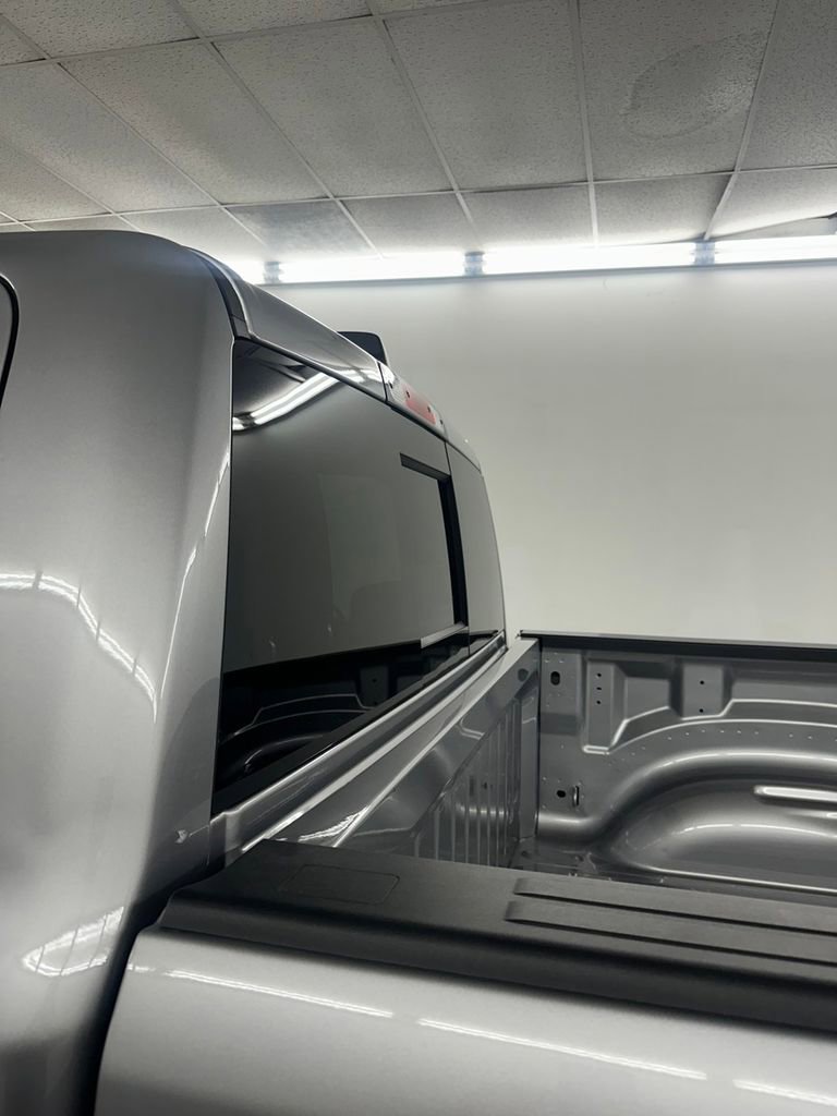 Used 2025 RAM 1500 Rebel image 34