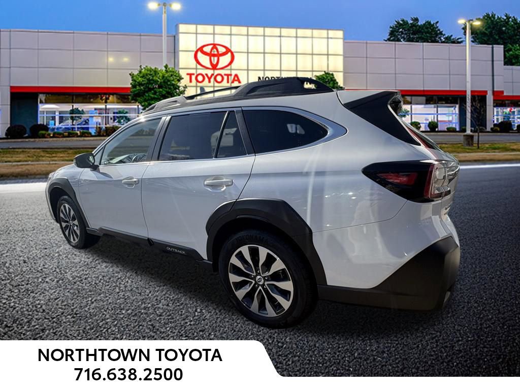 Used 2024 Subaru Outback Limited image 3