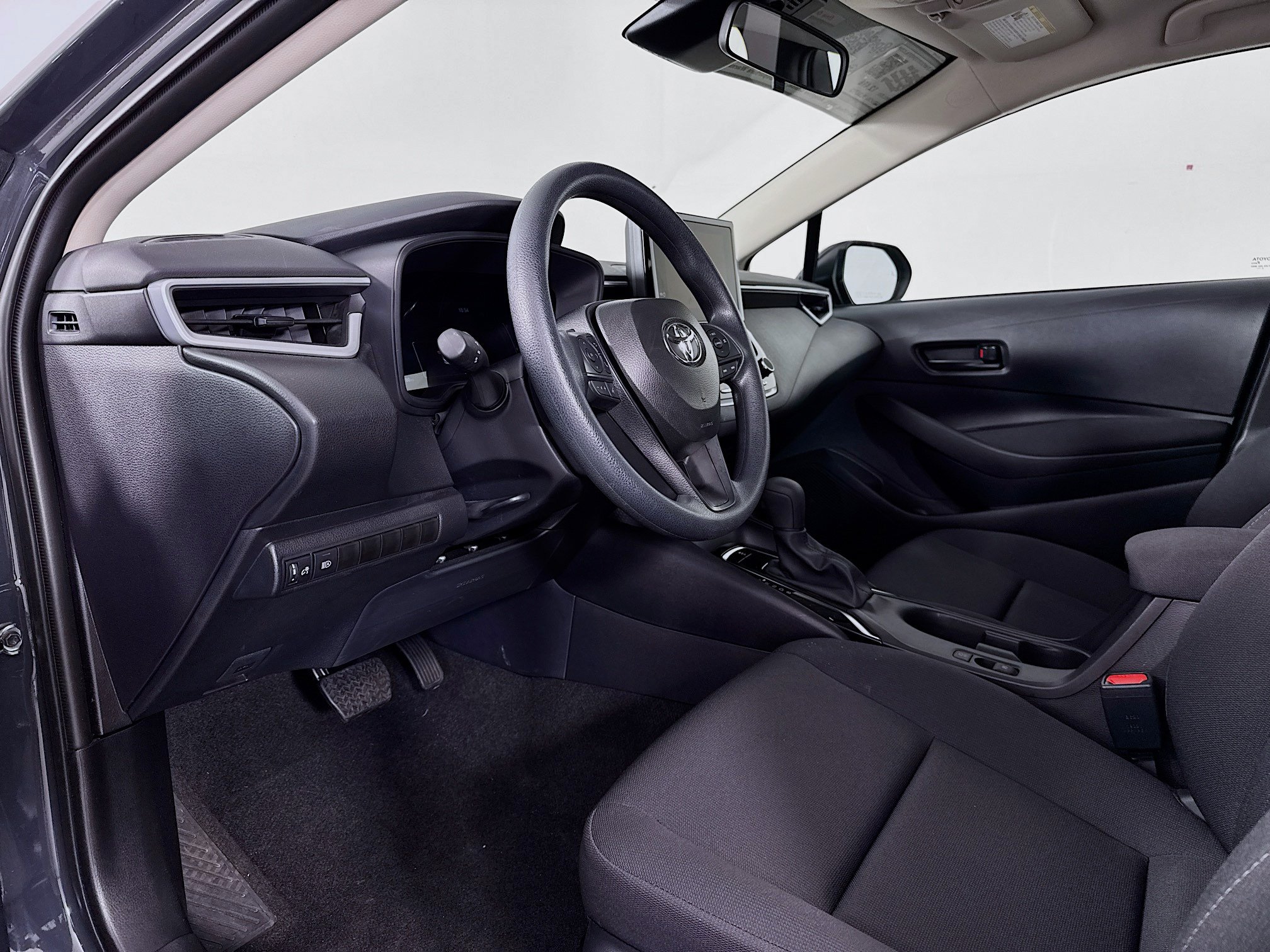 Certified 2026 Toyota Corolla LE FWD image 9
