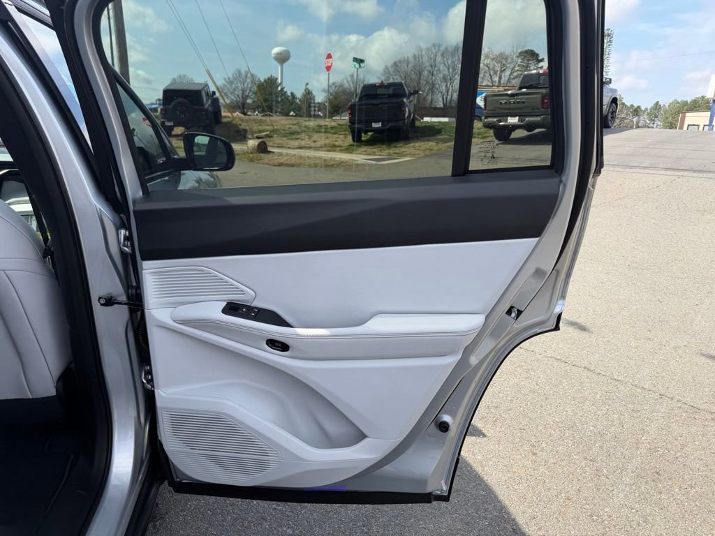 New 2026 Jeep Cherokee Limited image 34