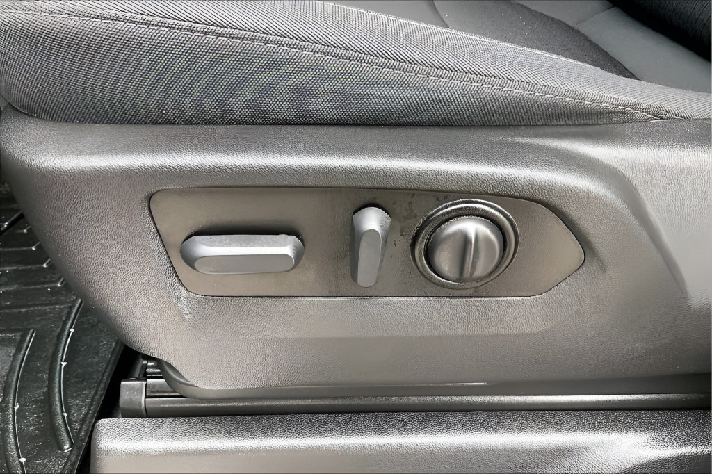 Used 2022 Chevrolet Silverado 1500 RST RWD image 23