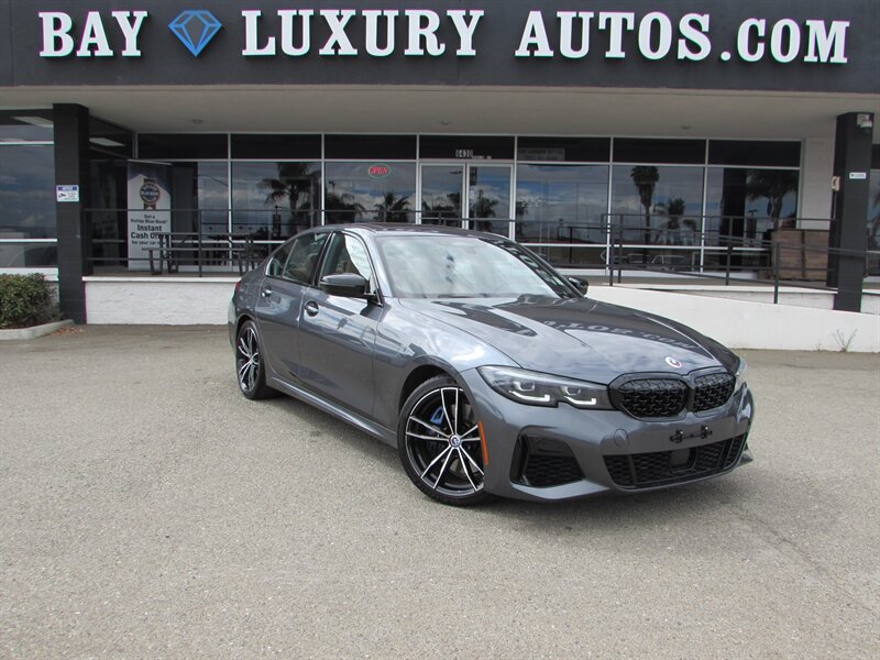 Used 2022 BMW M340i RWD image 1