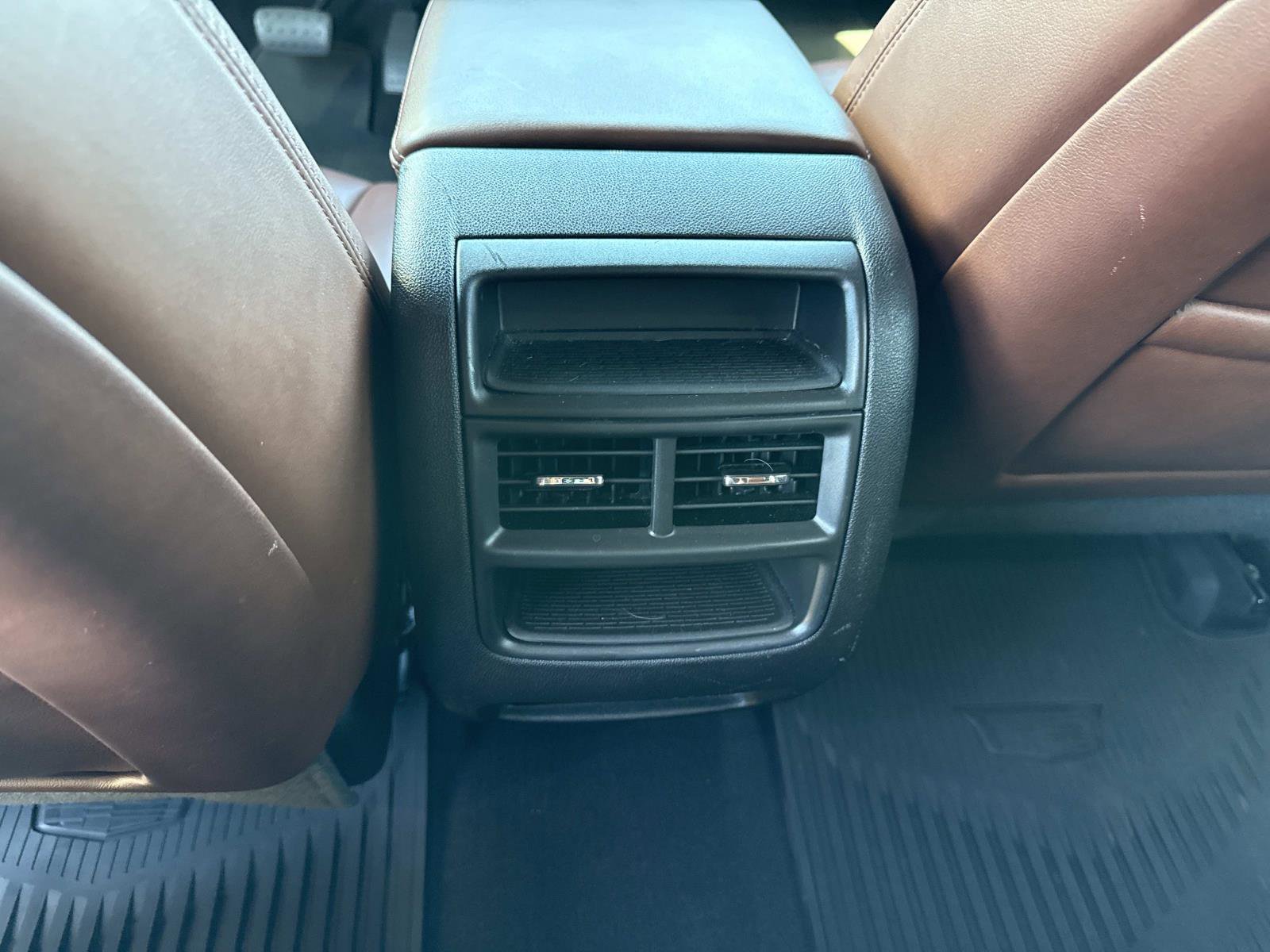 Used 2021 Cadillac XT5 Premium Luxury image 17