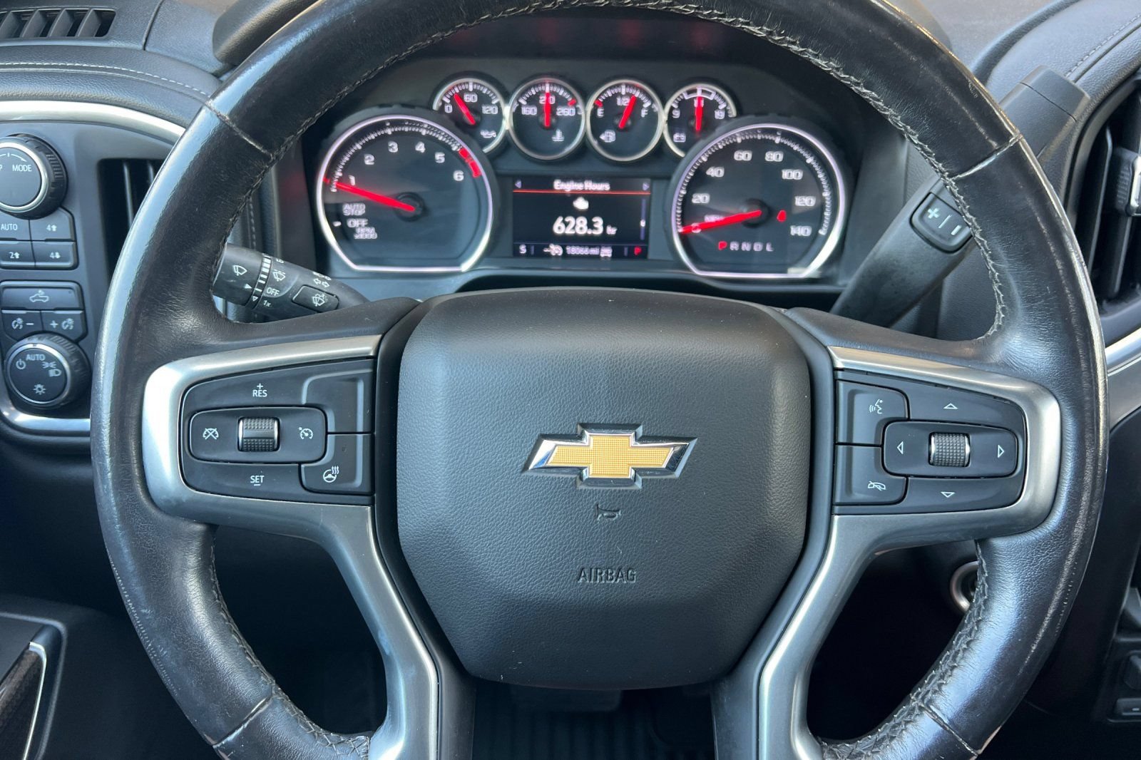 Used 2021 Chevrolet Silverado 1500 LT w/ Z71 Off-Road Package AWD/4WD image 19