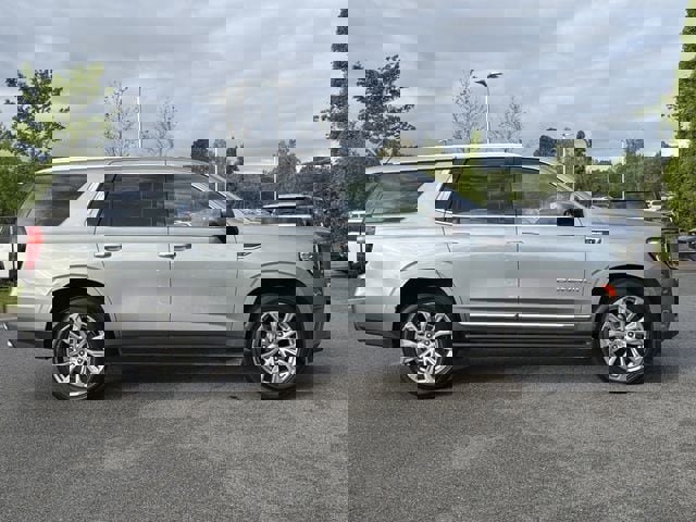 Used 2023 GMC Yukon Denali w/ Max Trailering Package image 2