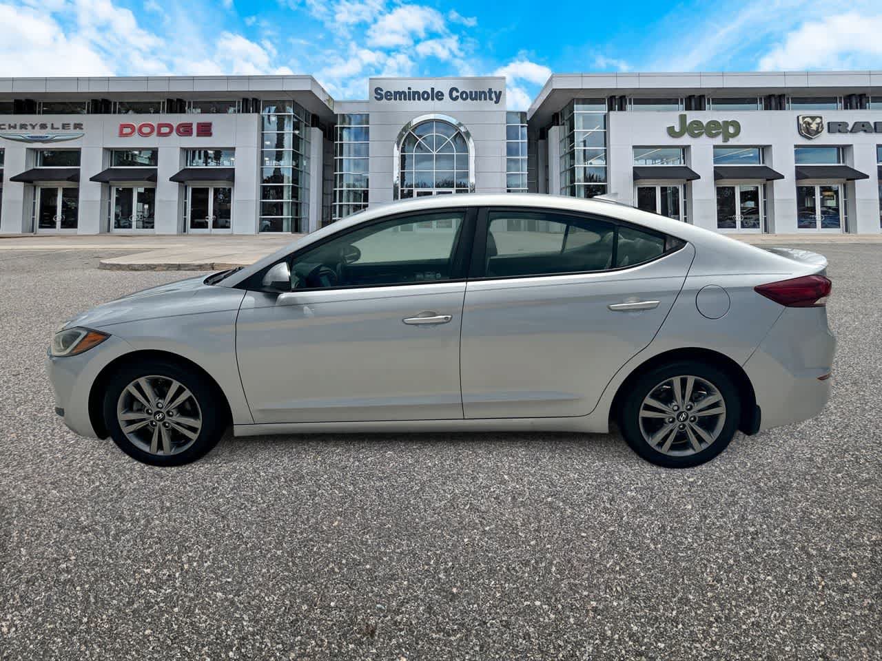 Used 2018 Hyundai Elantra SEL FWD image 5