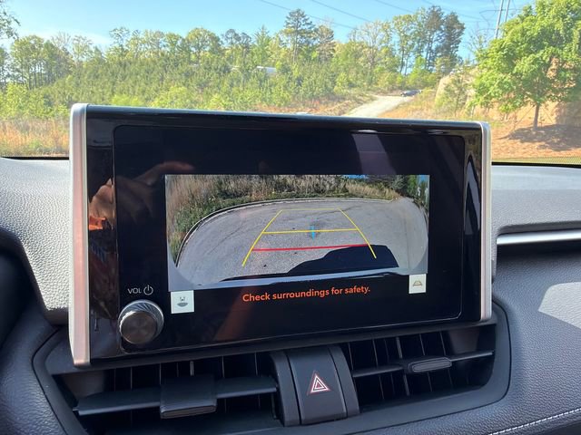 Used 2023 Toyota RAV4 LE image 29