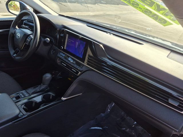 Used 2025 Toyota Camry LE FWD image 6