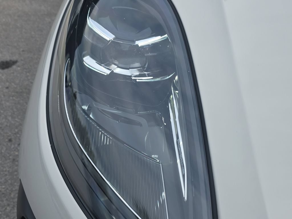 New 2026 Porsche Macan S AWD/4WD image 15
