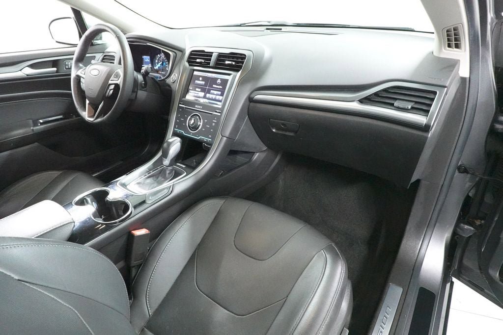 Used 2014 Ford Fusion Titanium FWD image 36