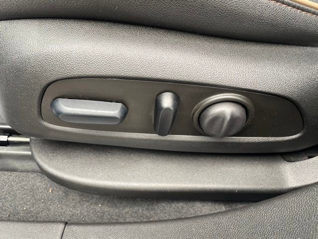 Used 2023 Chevrolet Blazer Premier image 16