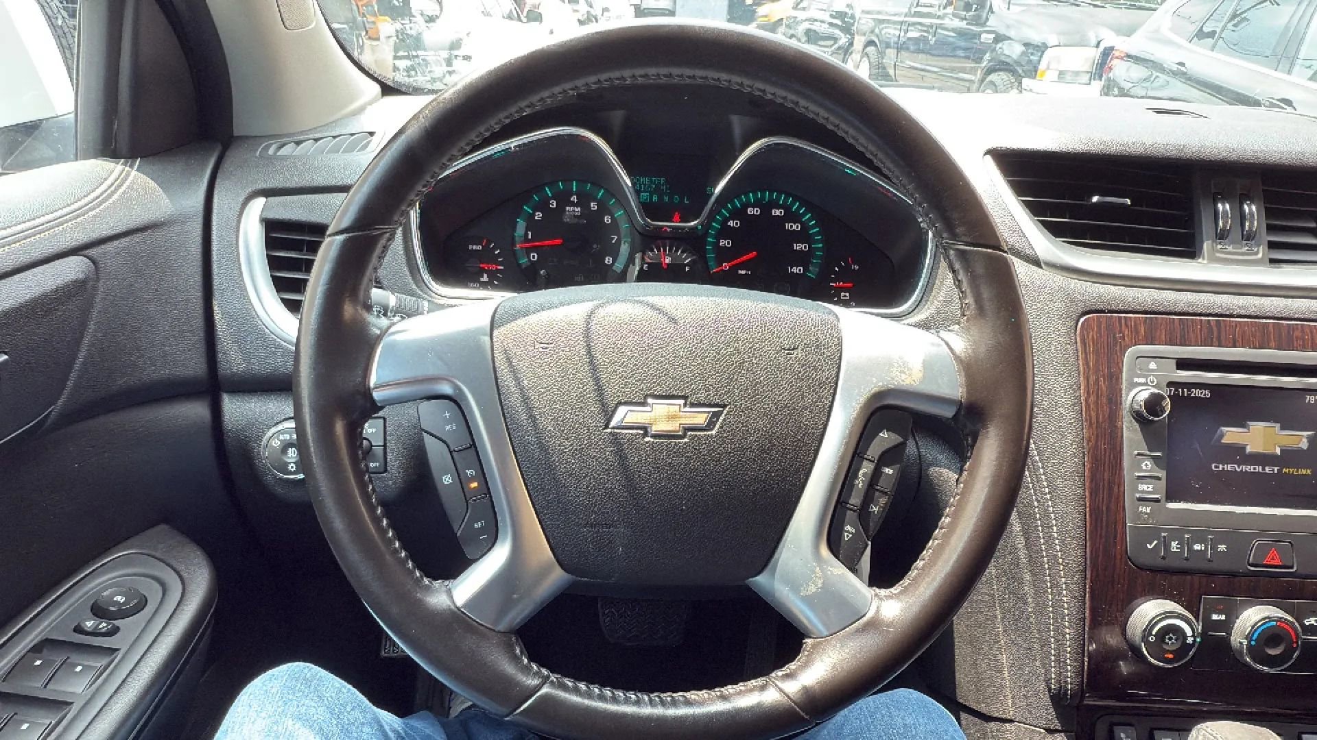 Used 2017 Chevrolet Traverse LT w/ Style and Technology Package image 10