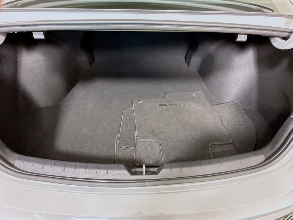 Used 2023 Kia K5 GT-Line image 29