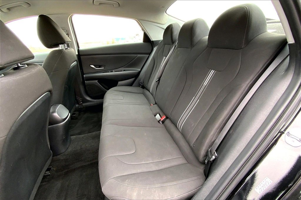 Used 2023 Hyundai Elantra SEL image 20