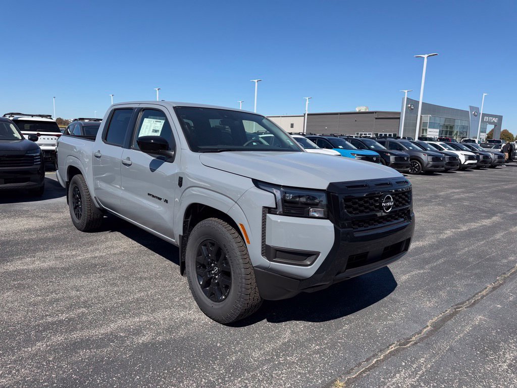 New 2027 Nissan Frontier SV w/ SV Convenience Package RWD image 2
