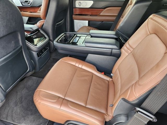Used 2024 Lincoln Navigator Reserve image 31