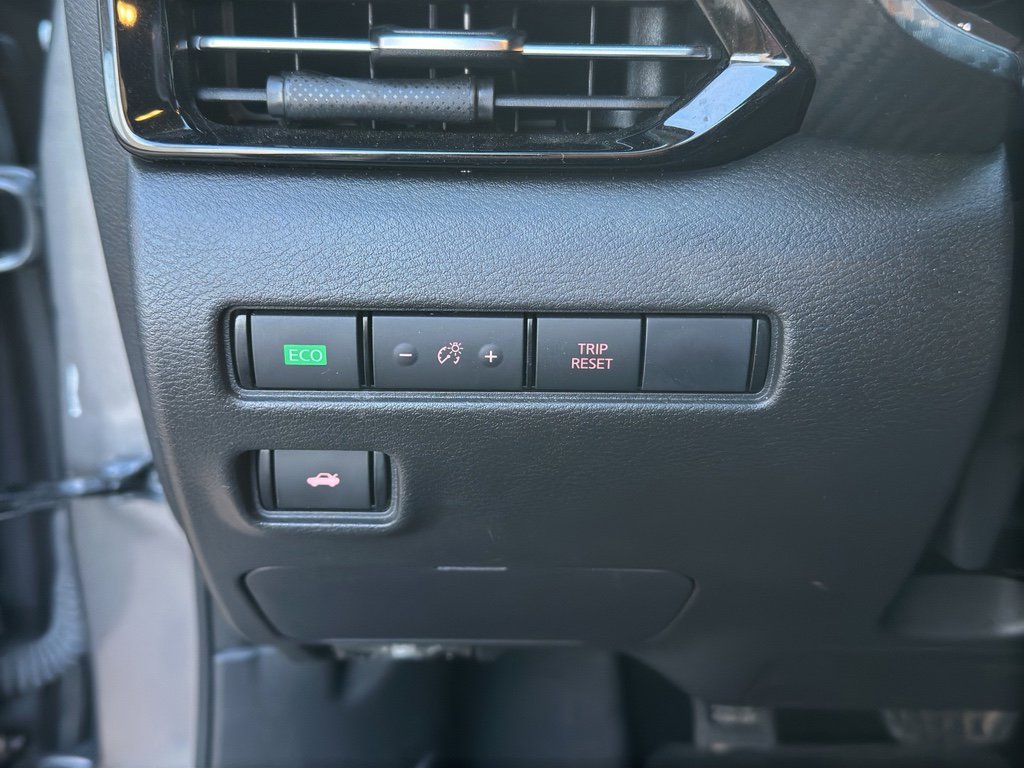 Used 2023 Nissan Sentra SR w/ Trunk Package image 21