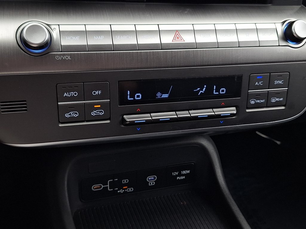 Certified 2025 Hyundai Kona SEL AWD/4WD image 21