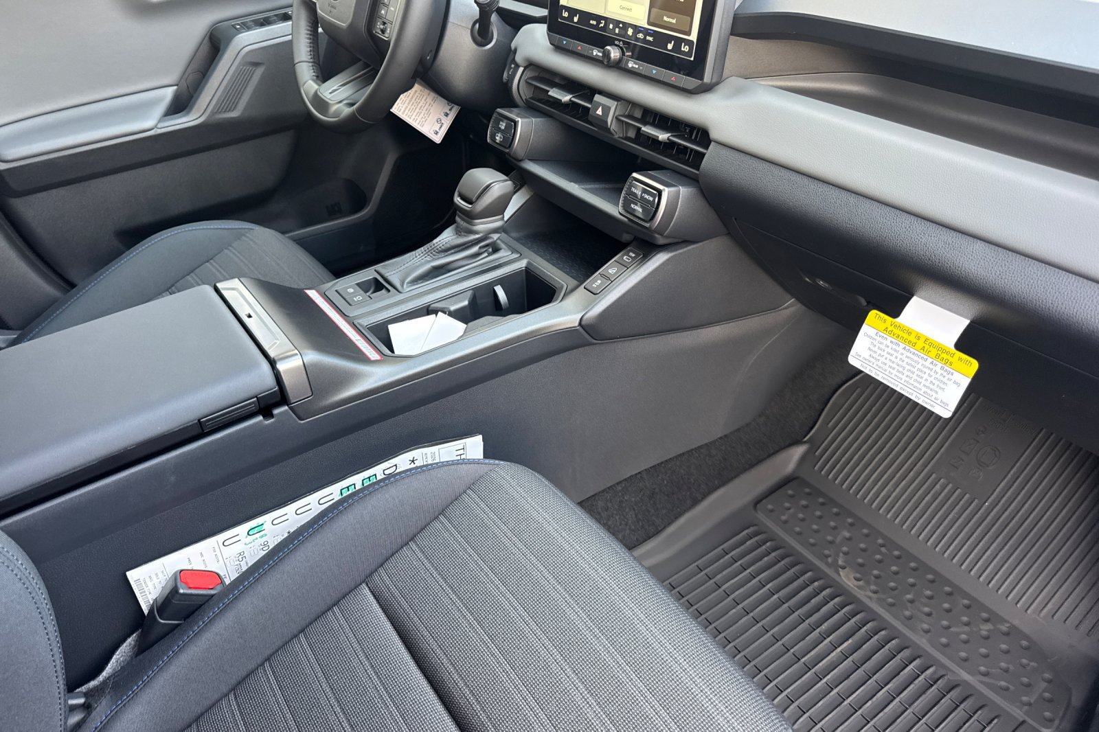 New 2026 Toyota RAV4 SE AWD/4WD image 18