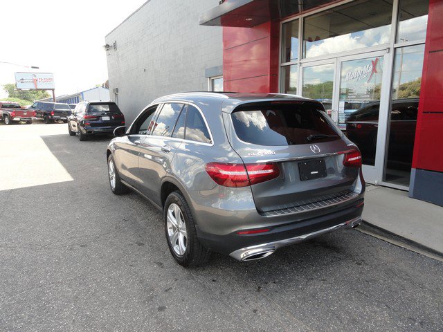 Used 2018 Mercedes-Benz GLC 300 4MATIC w/ Premium Package image 3