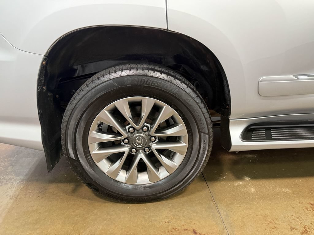 Used 2017 Lexus GX 460 Luxury AWD/4WD image 91