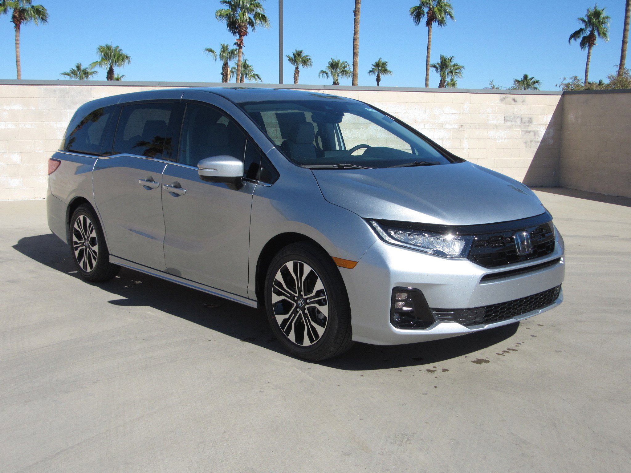 New 2026 Honda Odyssey Elite image 1