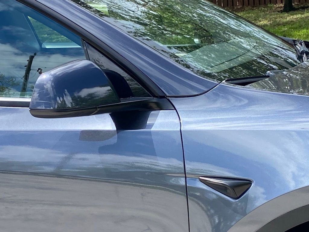 Used 2025 Tesla Model Y Long Range image 13