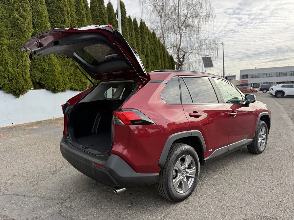 Certified 2025 Toyota RAV4 XLE image 10