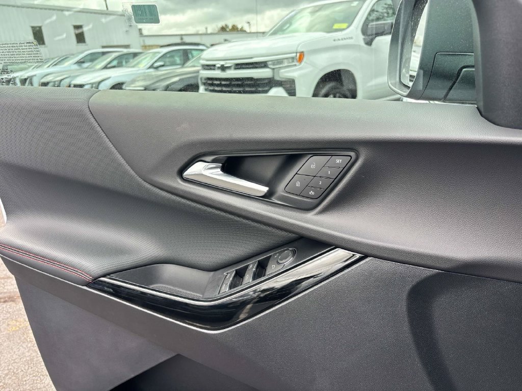 New 2027 Chevrolet Equinox RS w/ Safety and Technology Package AWD/4WD image 10