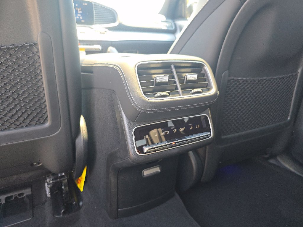 New 2026 Mercedes-Benz GLS 450 4MATIC image 27