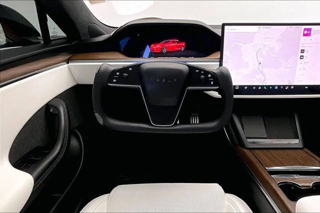 Used 2023 Tesla Model S Standard Range AWD/4WD image 4