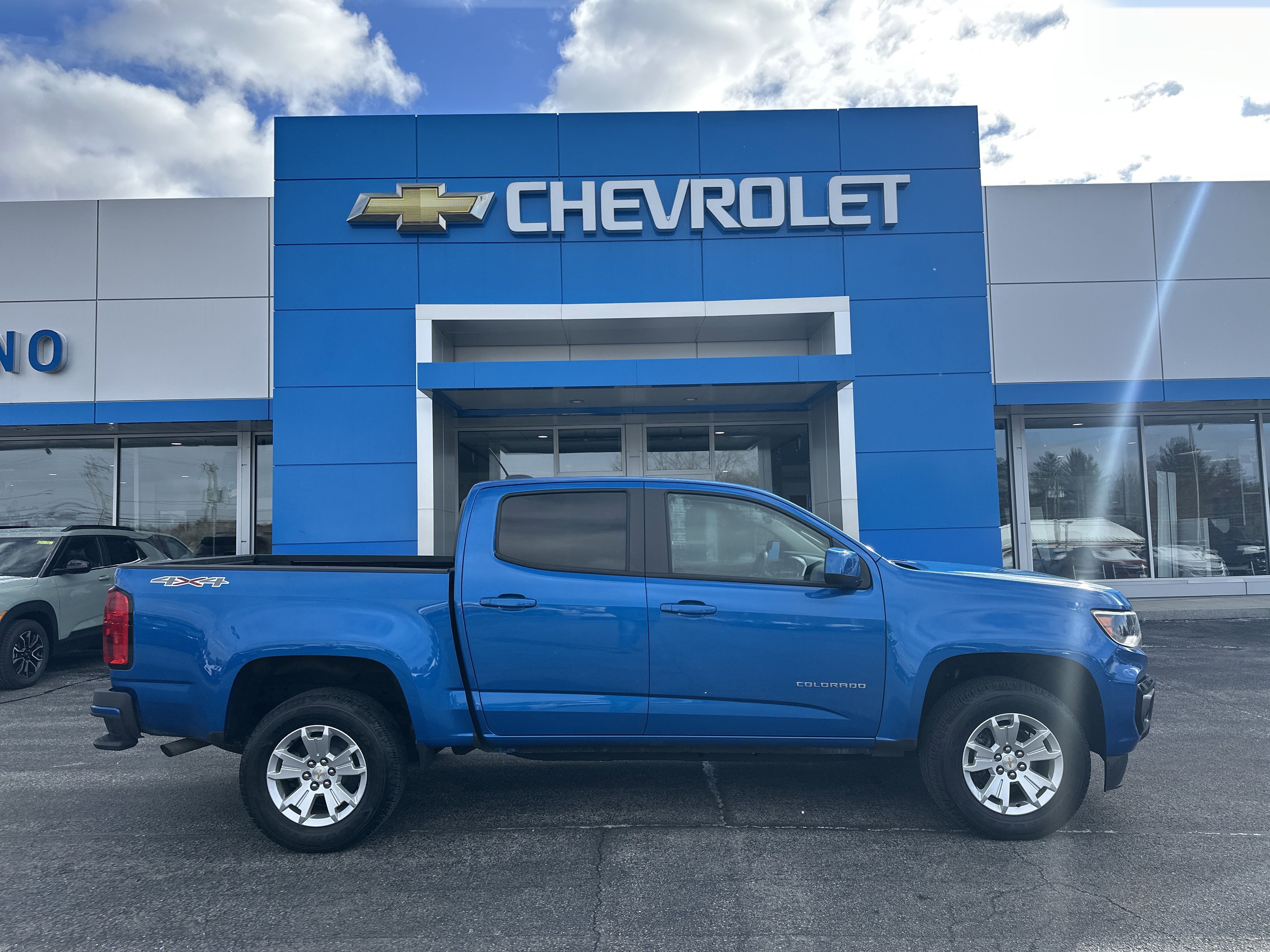 Certified 2022 Chevrolet Colorado LT w/ LT Convenience Package image 1
